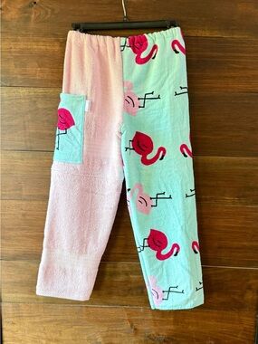 Towel pants flamingos